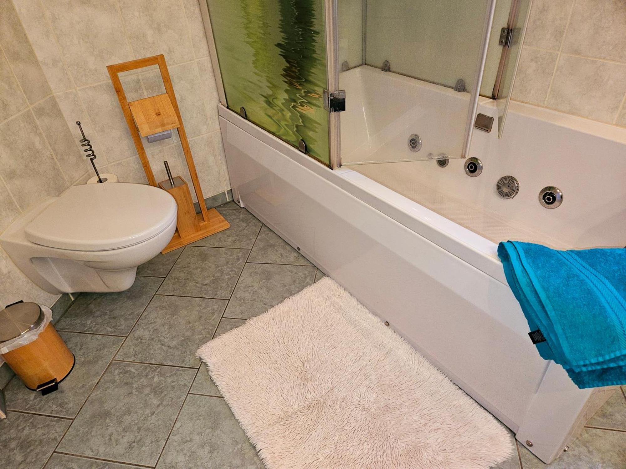 Landhauswohnung Am Thueringer Meer - Fuehlen Wie Zuhause Remptendorf Luaran gambar
